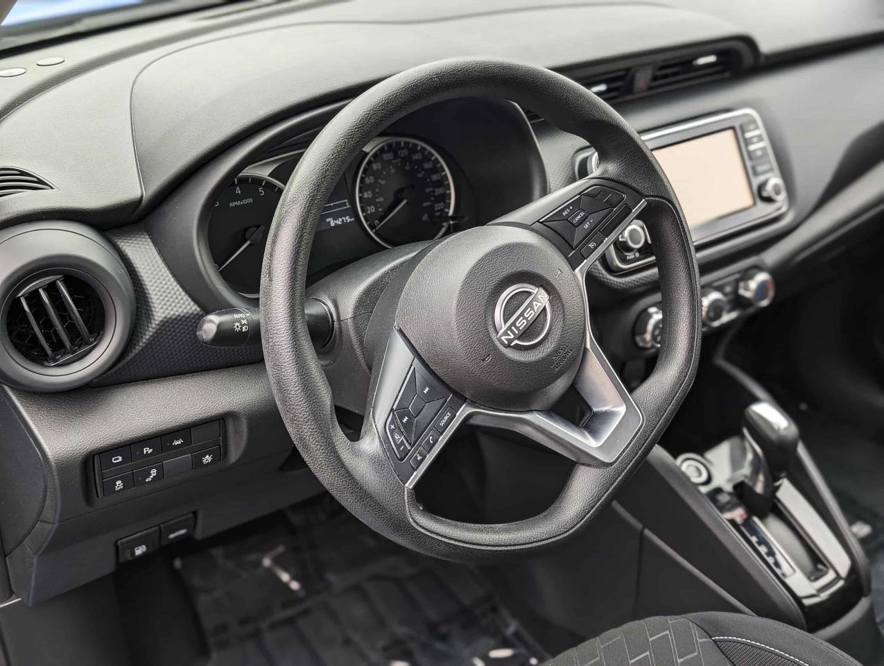 2022 Nissan Kicks S Photo