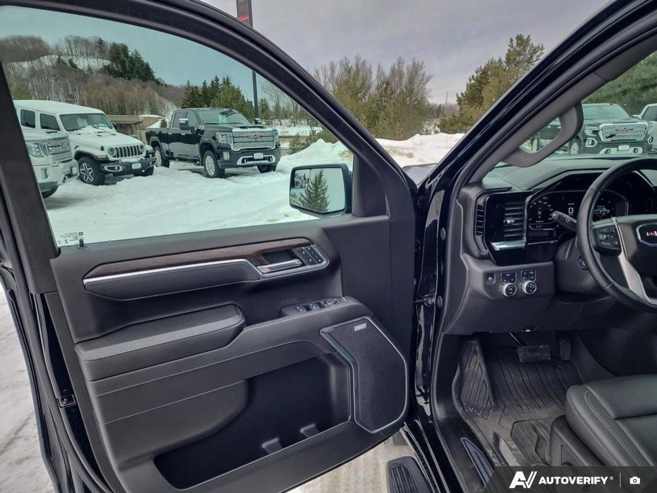 2024 GMC Sierra 1500 SLTTrailer Brake Controller   Heated Seats   Remot Photo