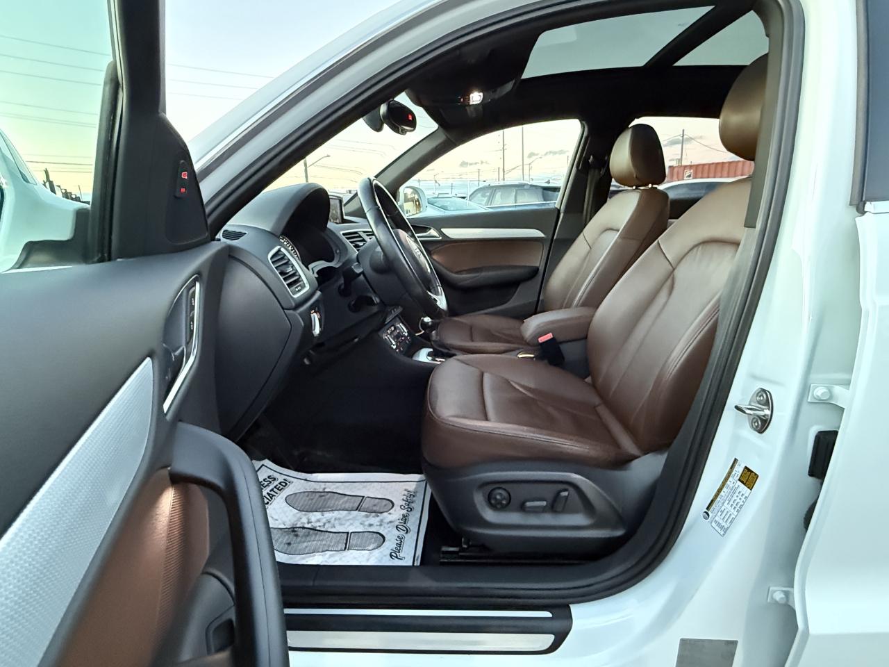 2015 Audi Q3 Technik 2.0T Quattro   ACCIDENT FREE CERTIFIED MIN Photo