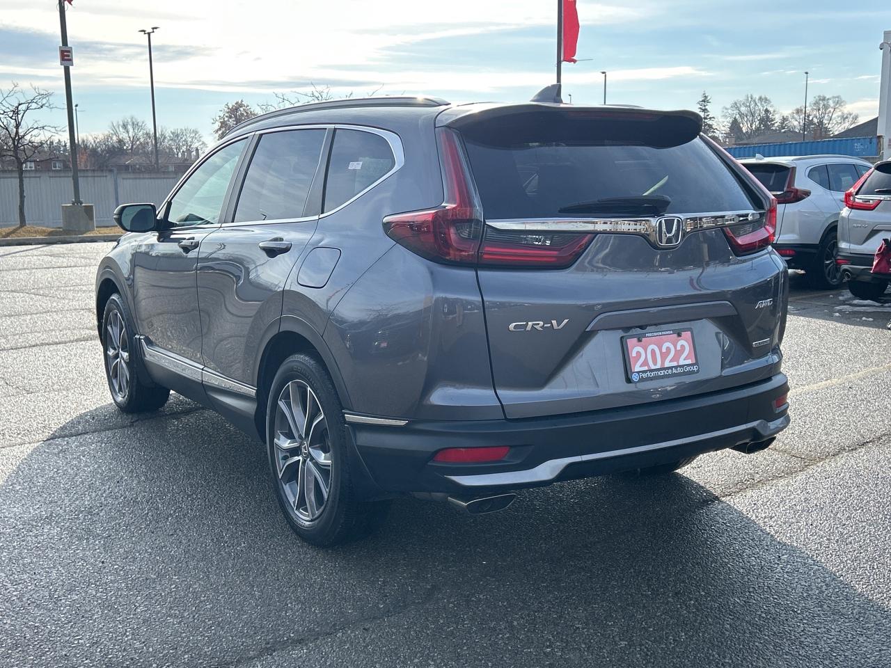 2022 Honda CR-V Touring Leather  Navigation  Sunroof  CarPlay Photo3