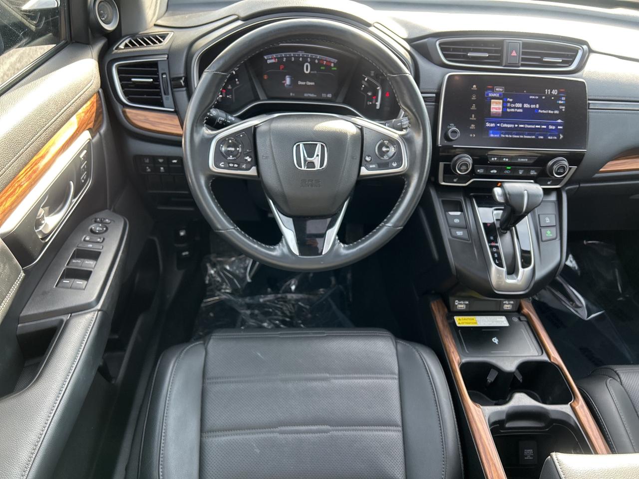 2022 Honda CR-V Touring Leather  Navigation  Sunroof  CarPlay Photo