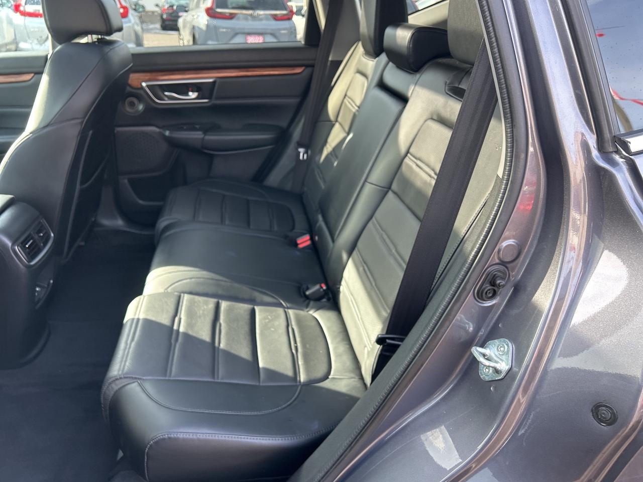 2022 Honda CR-V Touring Leather  Navigation  Sunroof  CarPlay Photo
