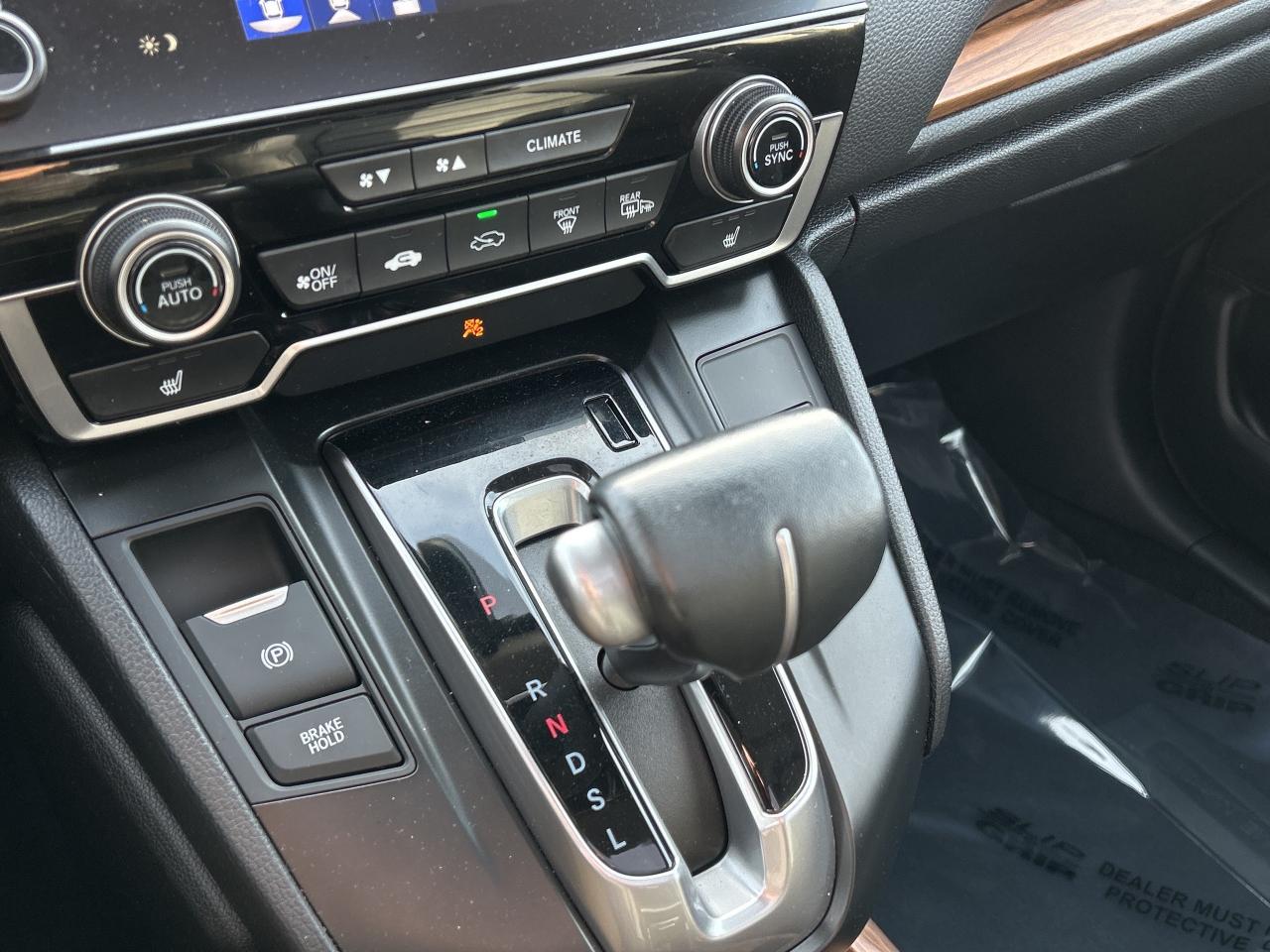 2022 Honda CR-V Touring Leather  Navigation  Sunroof  CarPlay Photo