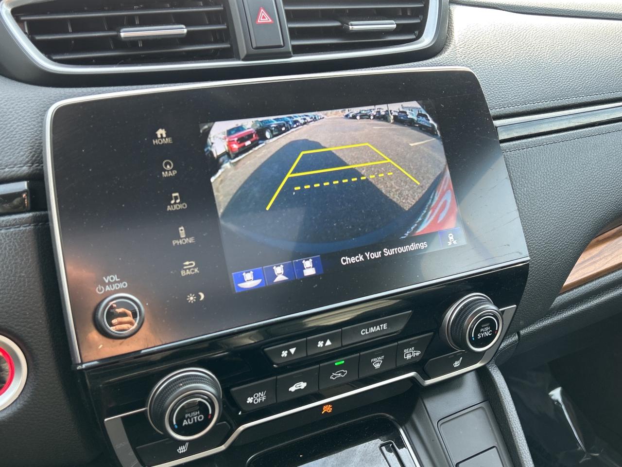 2022 Honda CR-V Touring Leather  Navigation  Sunroof  CarPlay Photo