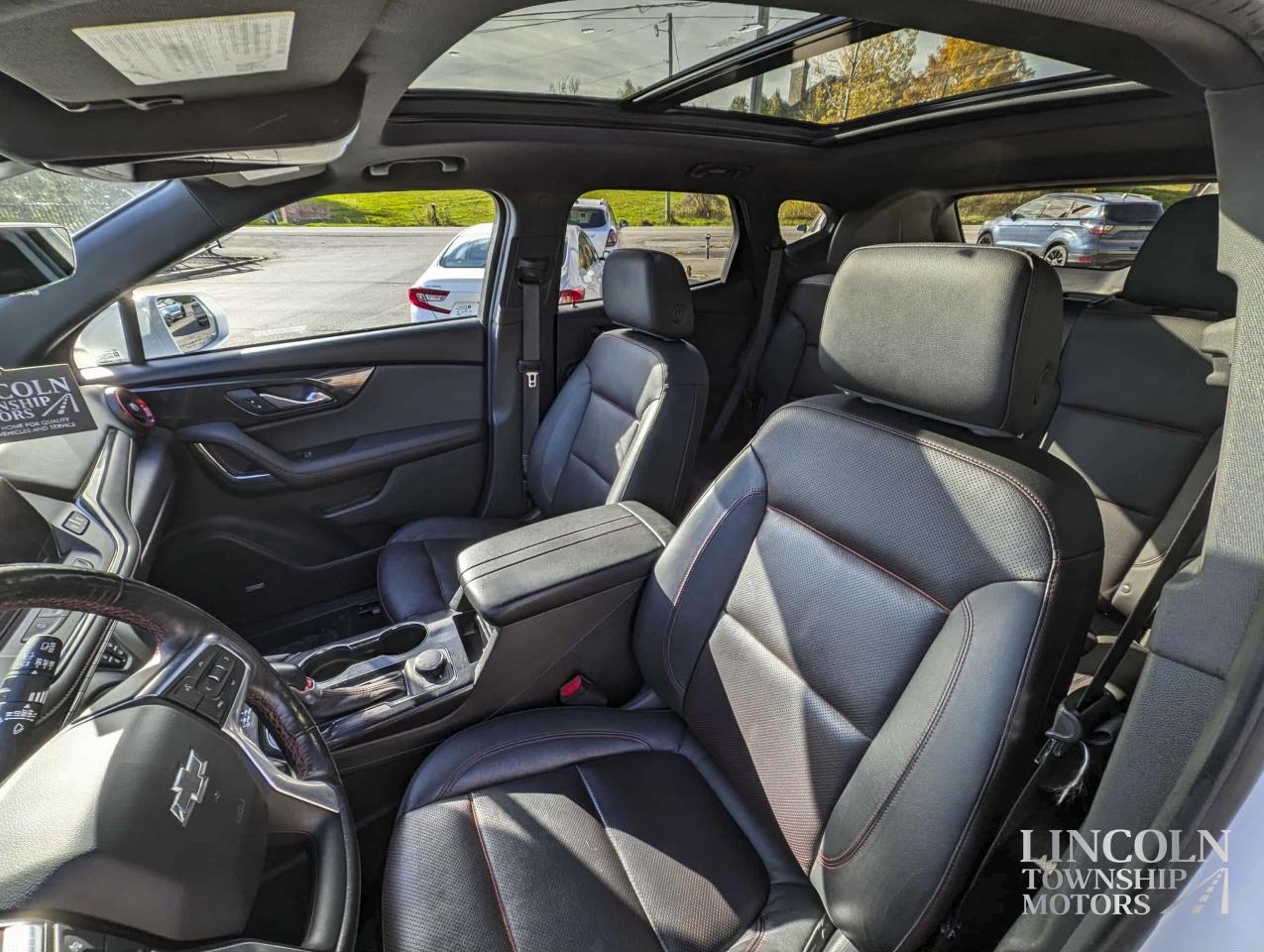 2019 Chevrolet Blazer RS - CLEAN CARFAX, RMT START, NAV, SUNROOF, AWD Photo