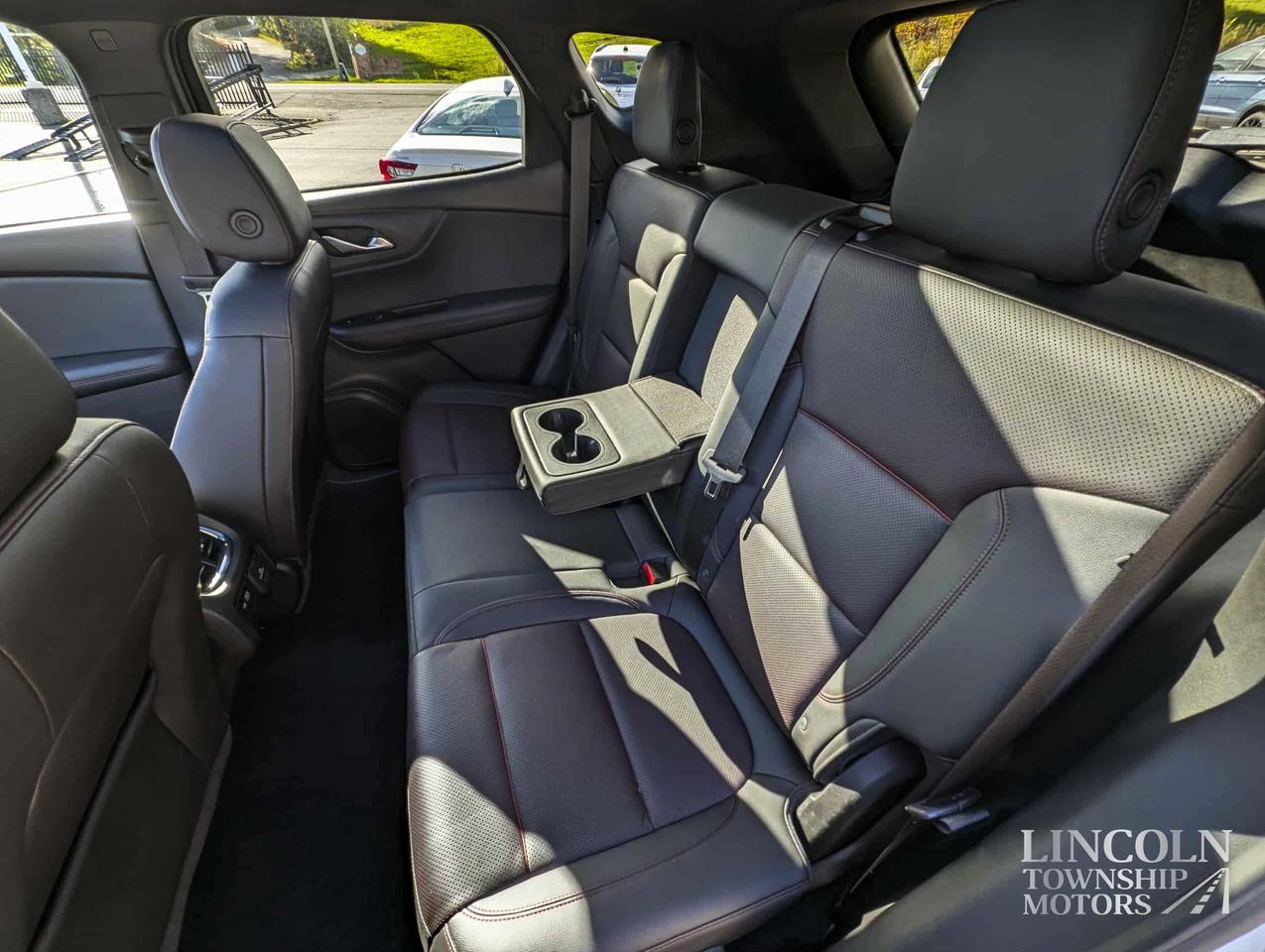 2019 Chevrolet Blazer RS - CLEAN CARFAX, NAV, RMT START, SUNROOF, AWD Photo