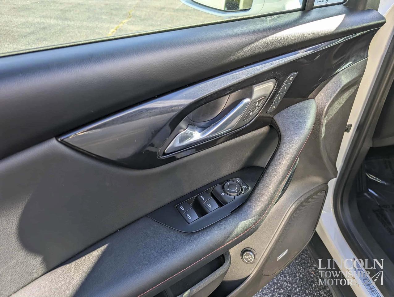 2019 Chevrolet Blazer RS - CLEAN CARFAX, NAV, RMT START, SUNROOF, AWD Photo