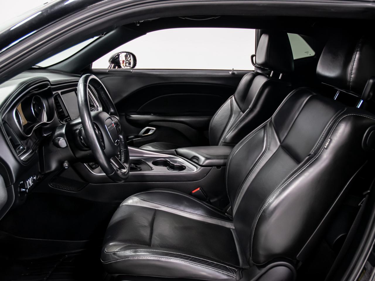 2020 Dodge Challenger SXT AWD BLIND SPOTS REAR VIEW CAMERA AUTOMATIC Photo