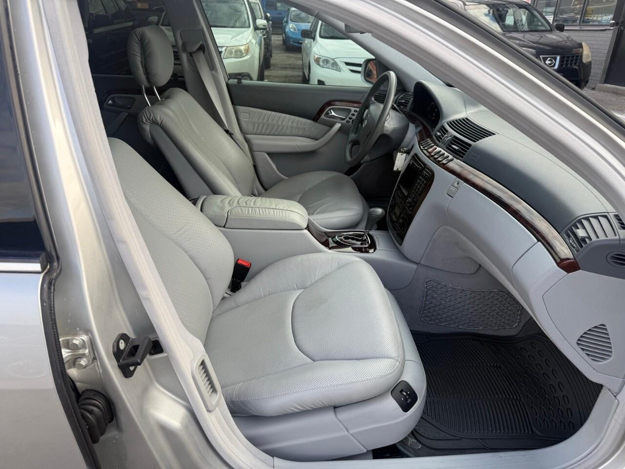 2000 Mercedes-Benz S-Class S500 2000 Mercedes S5 31,000 km Photo