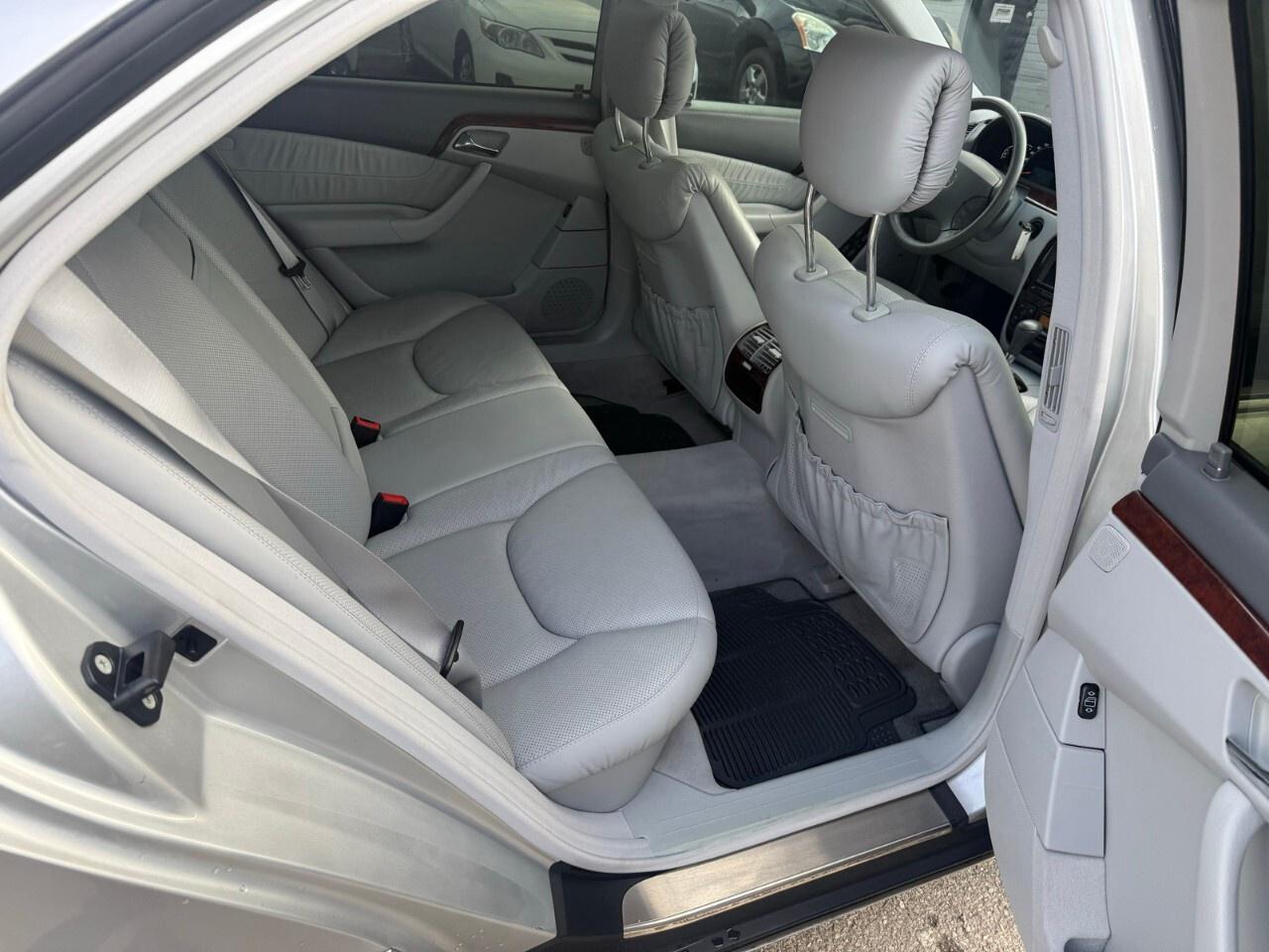 2000 Mercedes-Benz S-Class S500 2000 Mercedes S5 31,000 km Photo