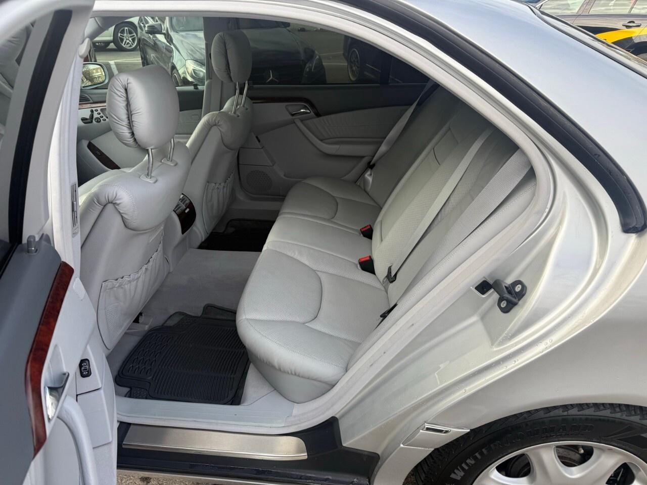 2000 Mercedes-Benz S-Class S500 2000 Mercedes S5 31,000 km Photo