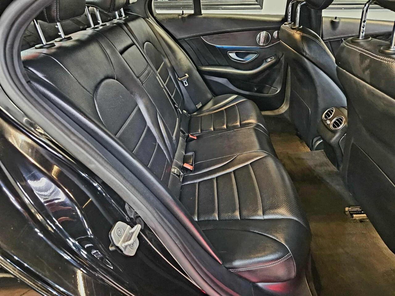 2015 Mercedes-Benz C-Class C 400 4MATIC Sedan Clean CarFax/4Matic/Bluetooth/S Photo