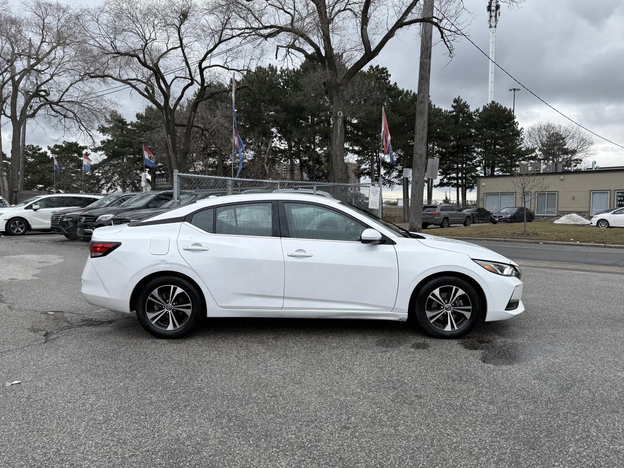 2023 Nissan Sentra No Accident l FWD l SV l 4Cyl l Nissan Warranty Photo