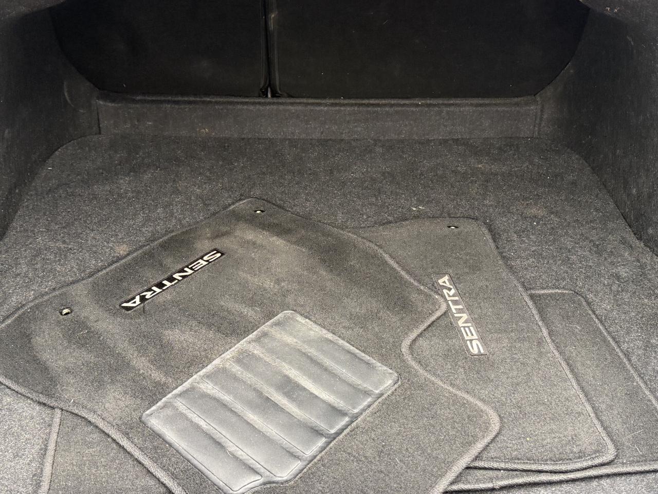 2023 Nissan Sentra No Accident l FWD l SV l 4Cyl l Nissan Warranty Photo