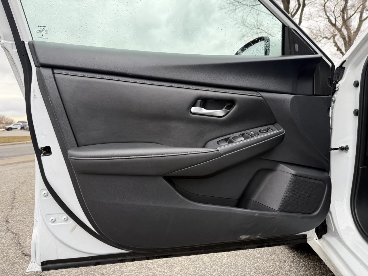 2023 Nissan Sentra No Accident l FWD l SV l 4Cyl l Nissan Warranty Photo