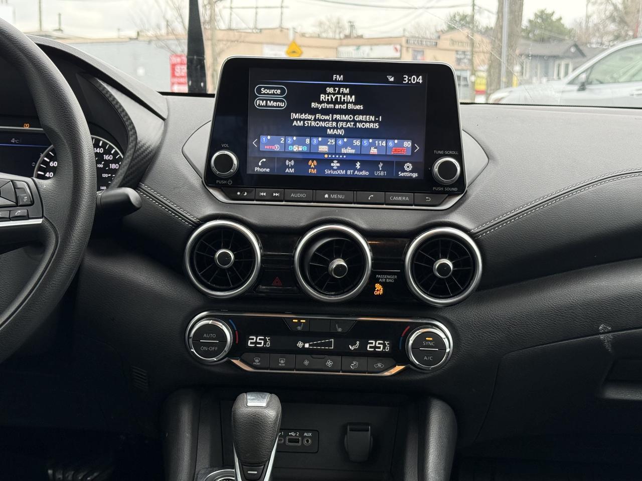 2023 Nissan Sentra No Accident l FWD l SV l 4Cyl l Nissan Warranty Photo