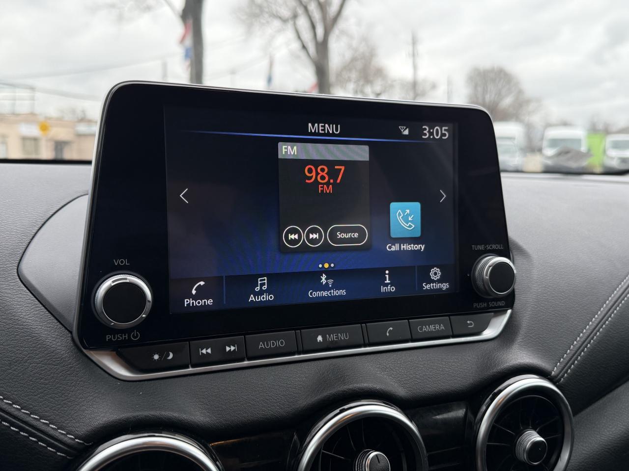 2023 Nissan Sentra No Accident l FWD l SV l 4Cyl l Nissan Warranty Photo