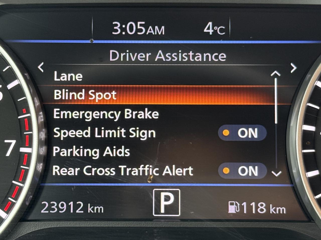 2023 Nissan Sentra No Accident l FWD l SV l 4Cyl l Nissan Warranty Photo