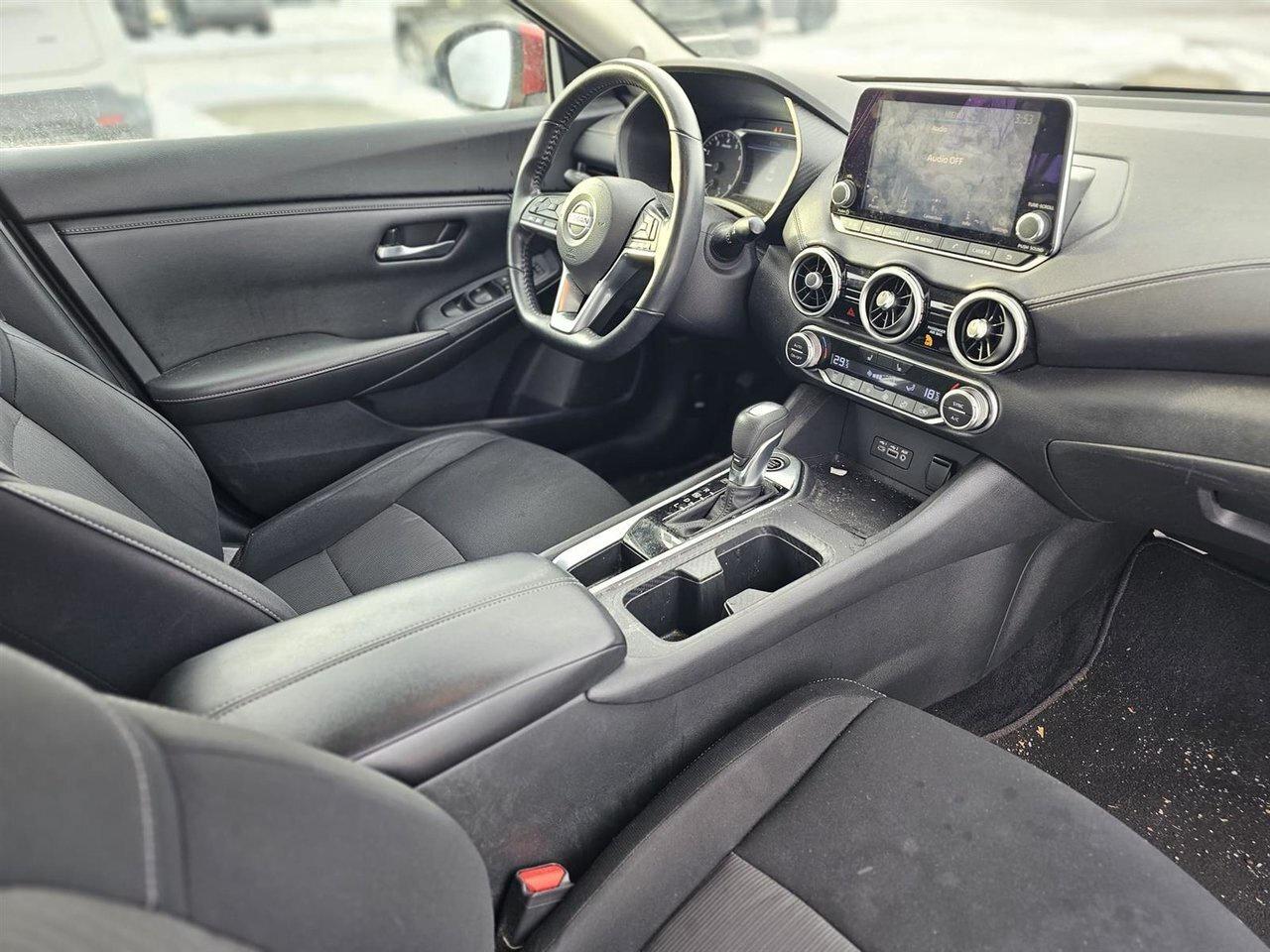 2020 Nissan Sentra SV Photo