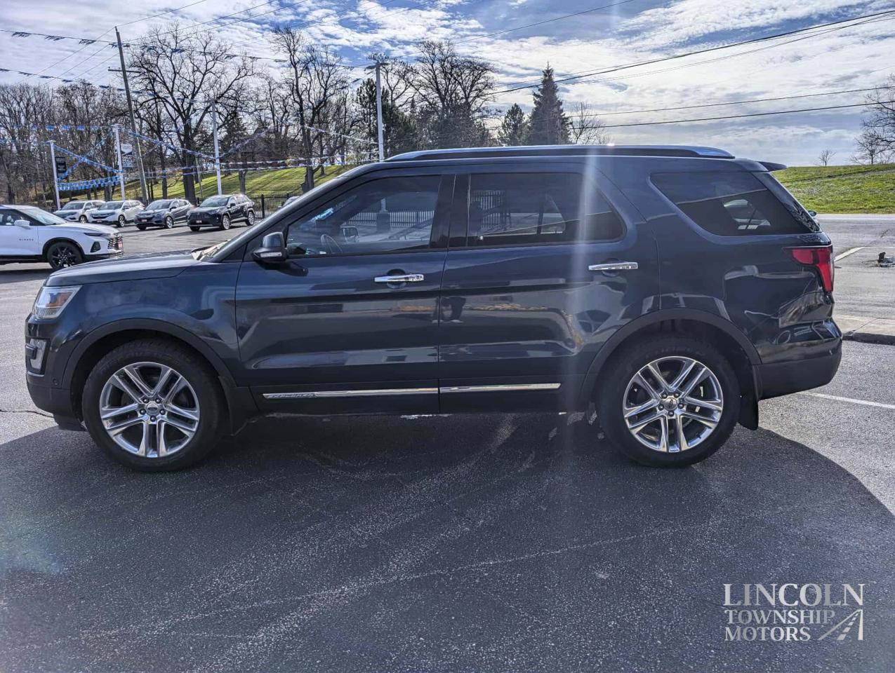 2017 Ford Explorer LIMITED Photo