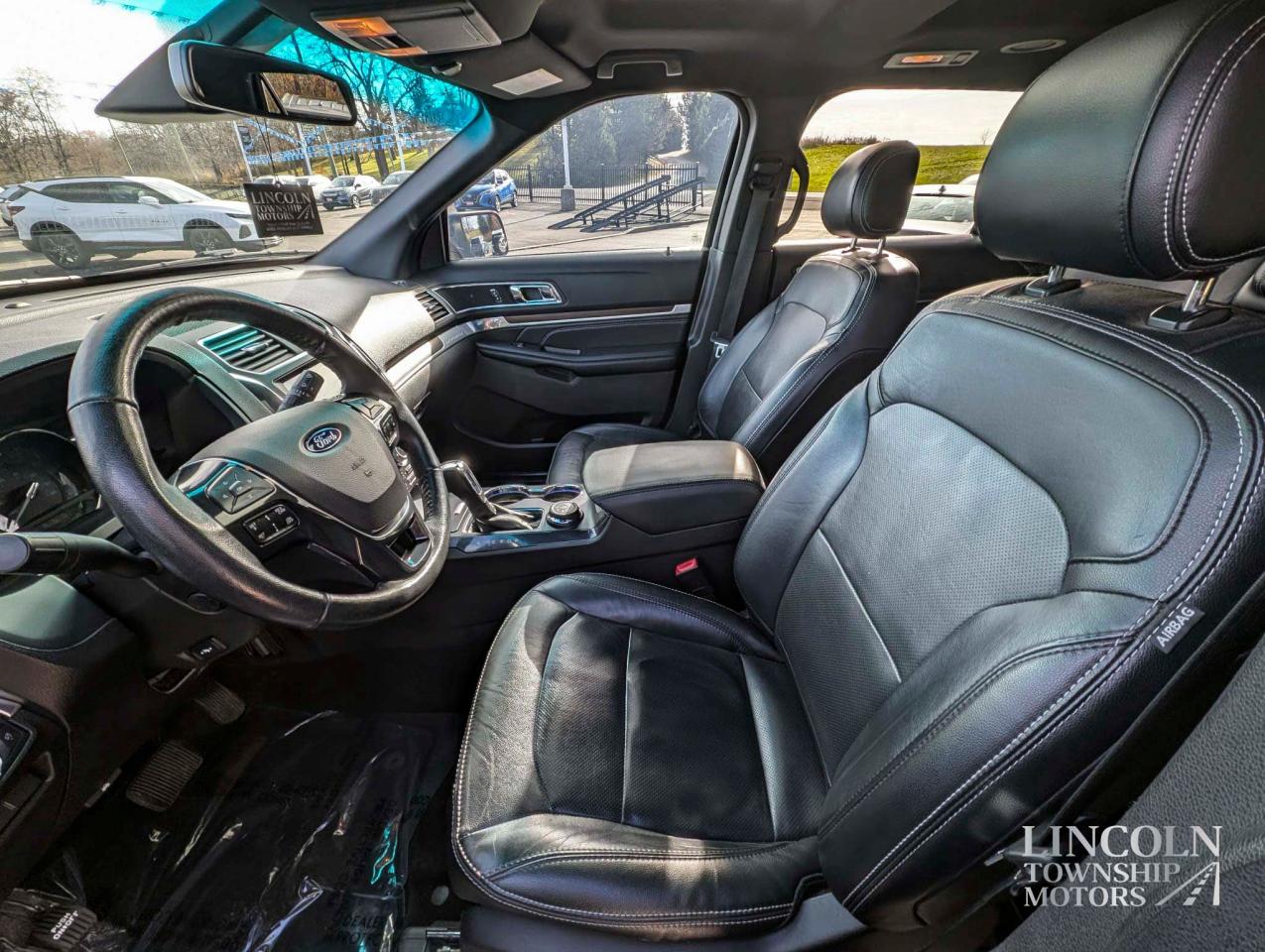 2017 Ford Explorer LIMITED Photo