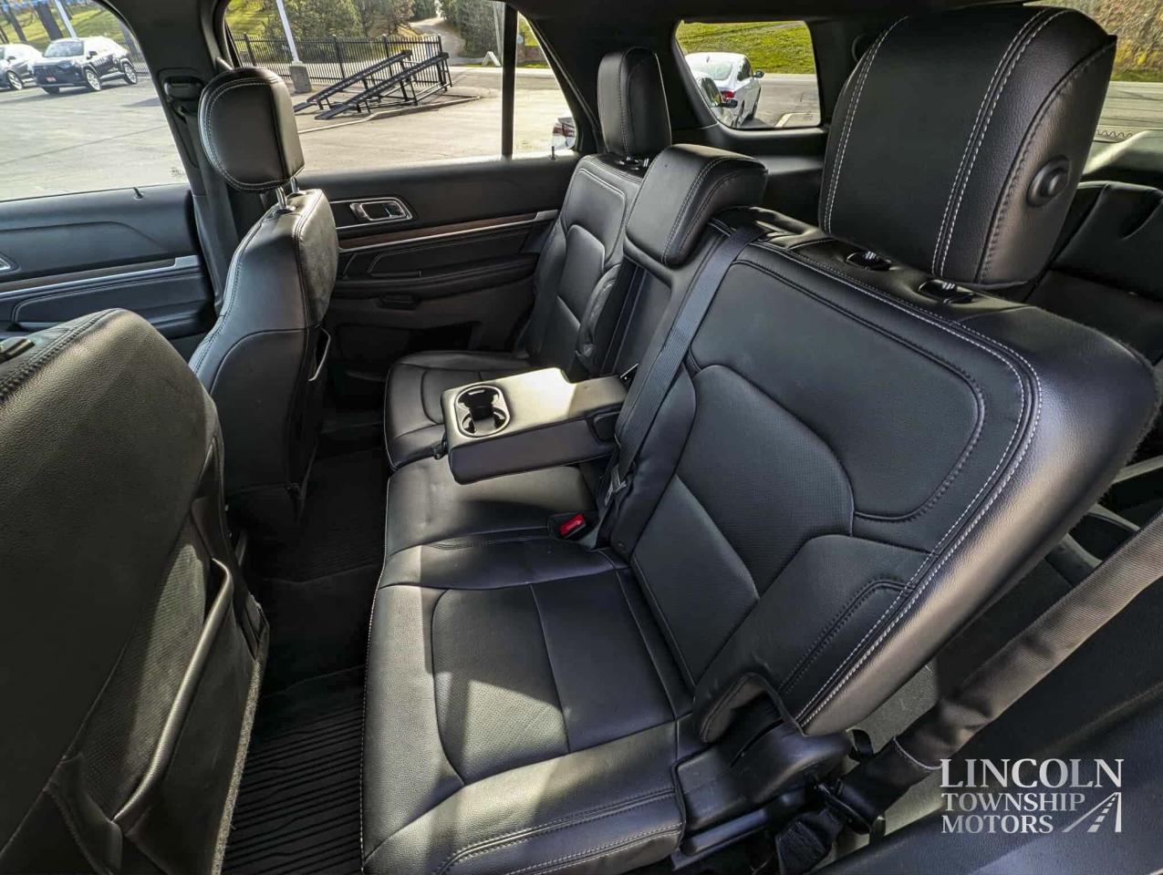 2017 Ford Explorer LIMITED Photo