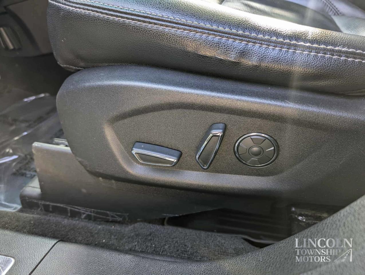 2017 Ford Explorer LIMITED Photo