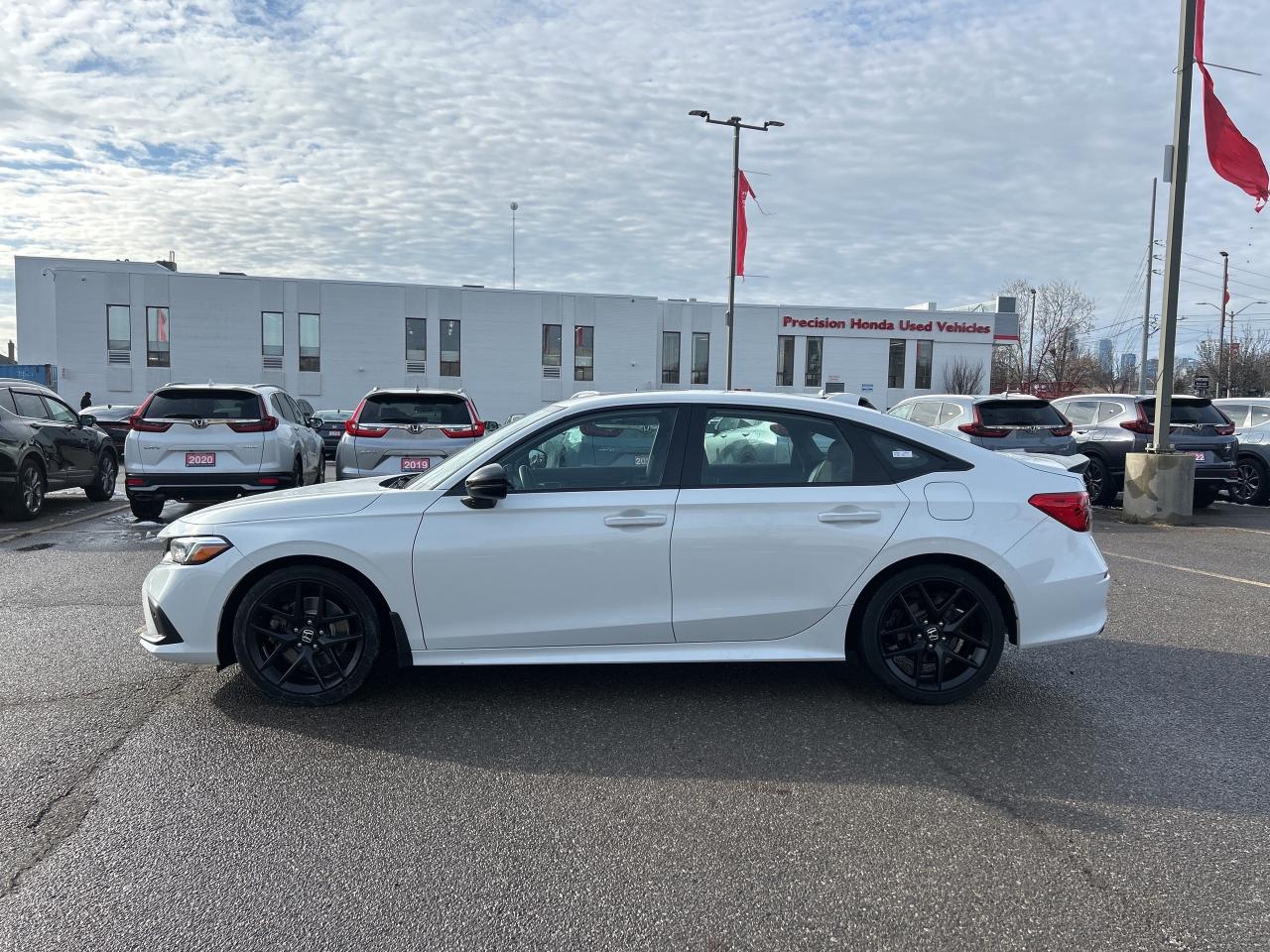 2024 Honda Civic Si Sedan Si  Navigation Sunroof  CarPlay  R Camera CarPlay Photo2