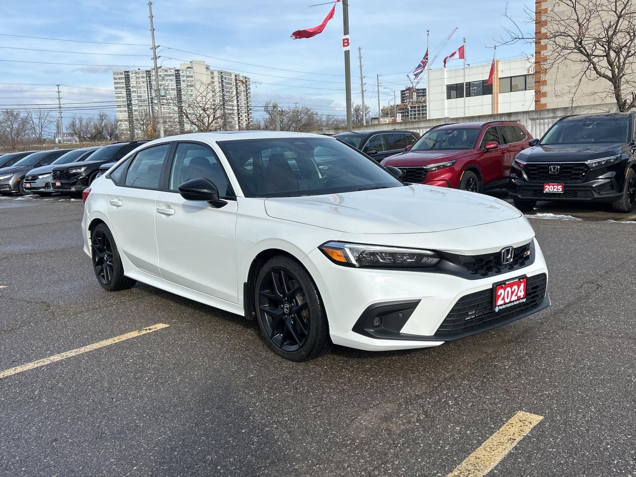 2024 Honda Civic Si Sedan Si  Navigation Sunroof  CarPlay  R Camera CarPlay Photo