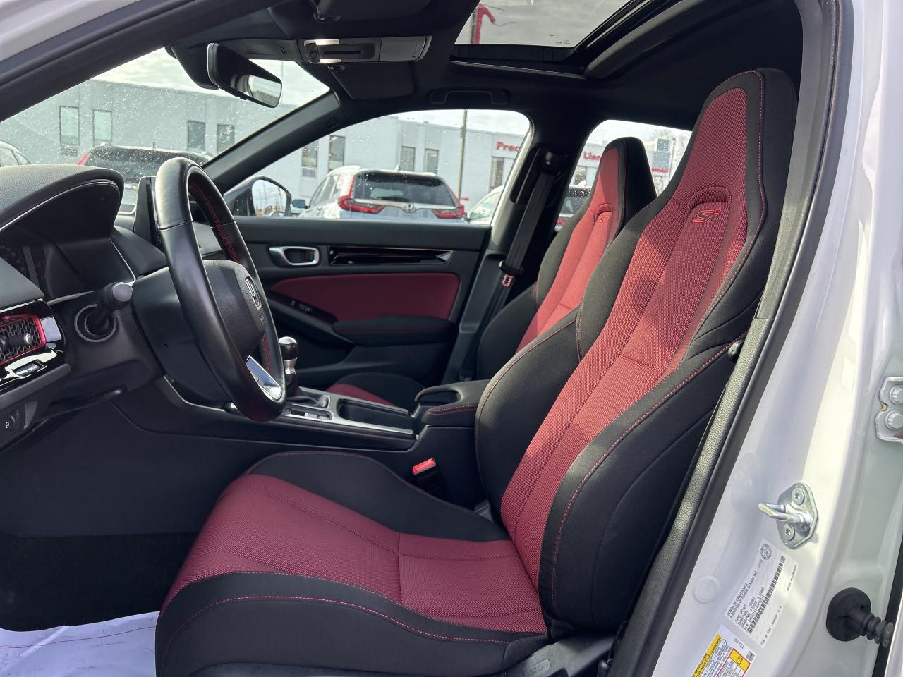 2024 Honda Civic Si Sedan Si  Navigation Sunroof  CarPlay  R Camera CarPlay Photo