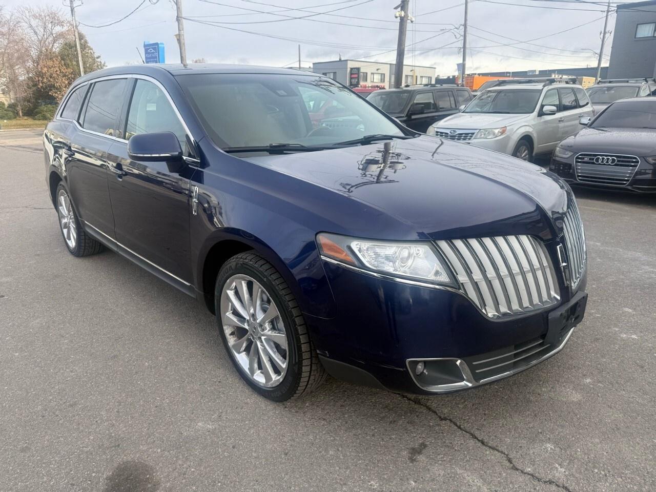 2011 Lincoln MKT 4dr Wgn 3.5L AWD 2011 Lincoln MKT all-wheel-drive Photo