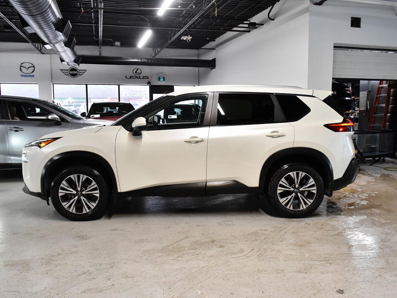 2023 Nissan Rogue AWD SV Moonroof*NOClaims!!*Panoramic*BSM*LDW*Warra Photo