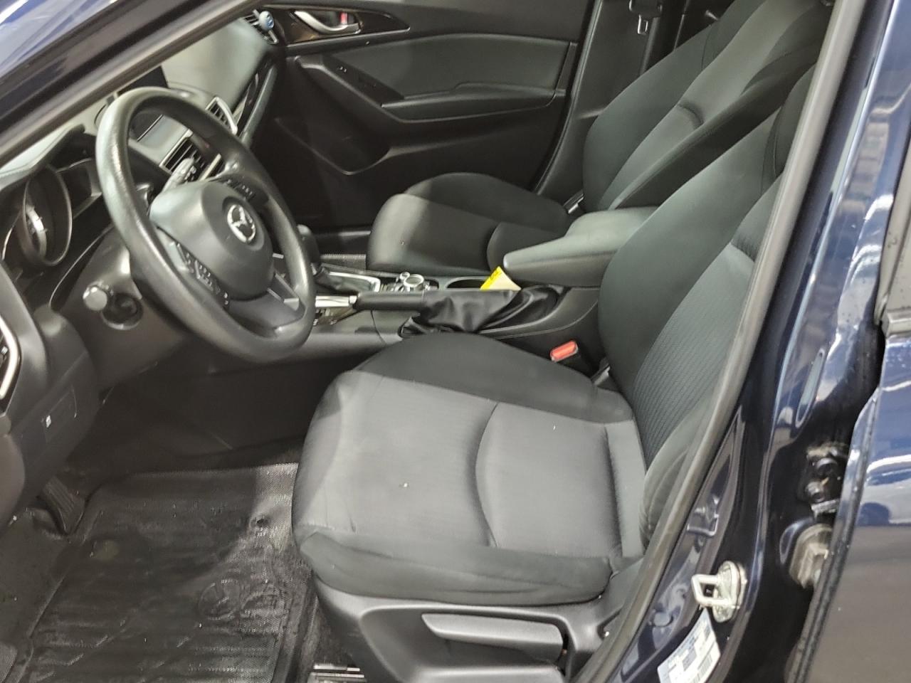 2016 Mazda MAZDA3 4dr HB Sport Auto GX Photo3