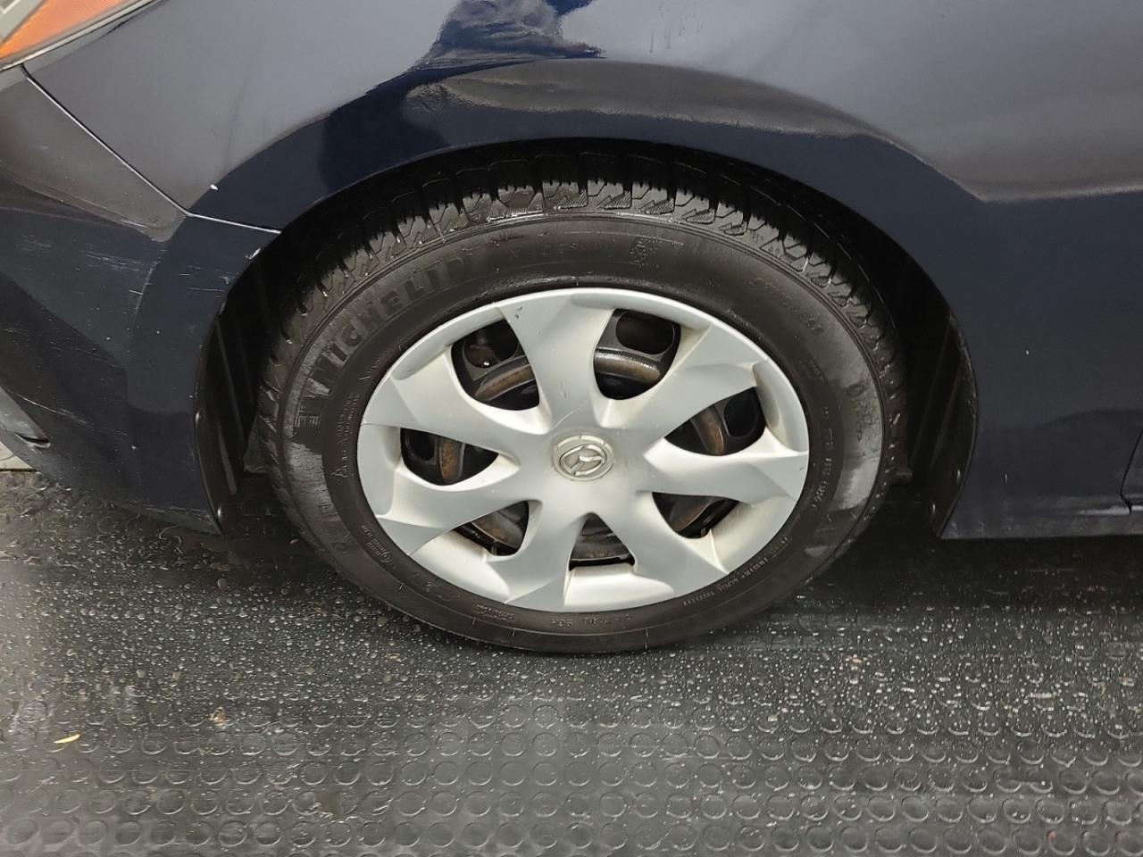 2016 Mazda MAZDA3 4dr HB Sport Auto GX Photo2