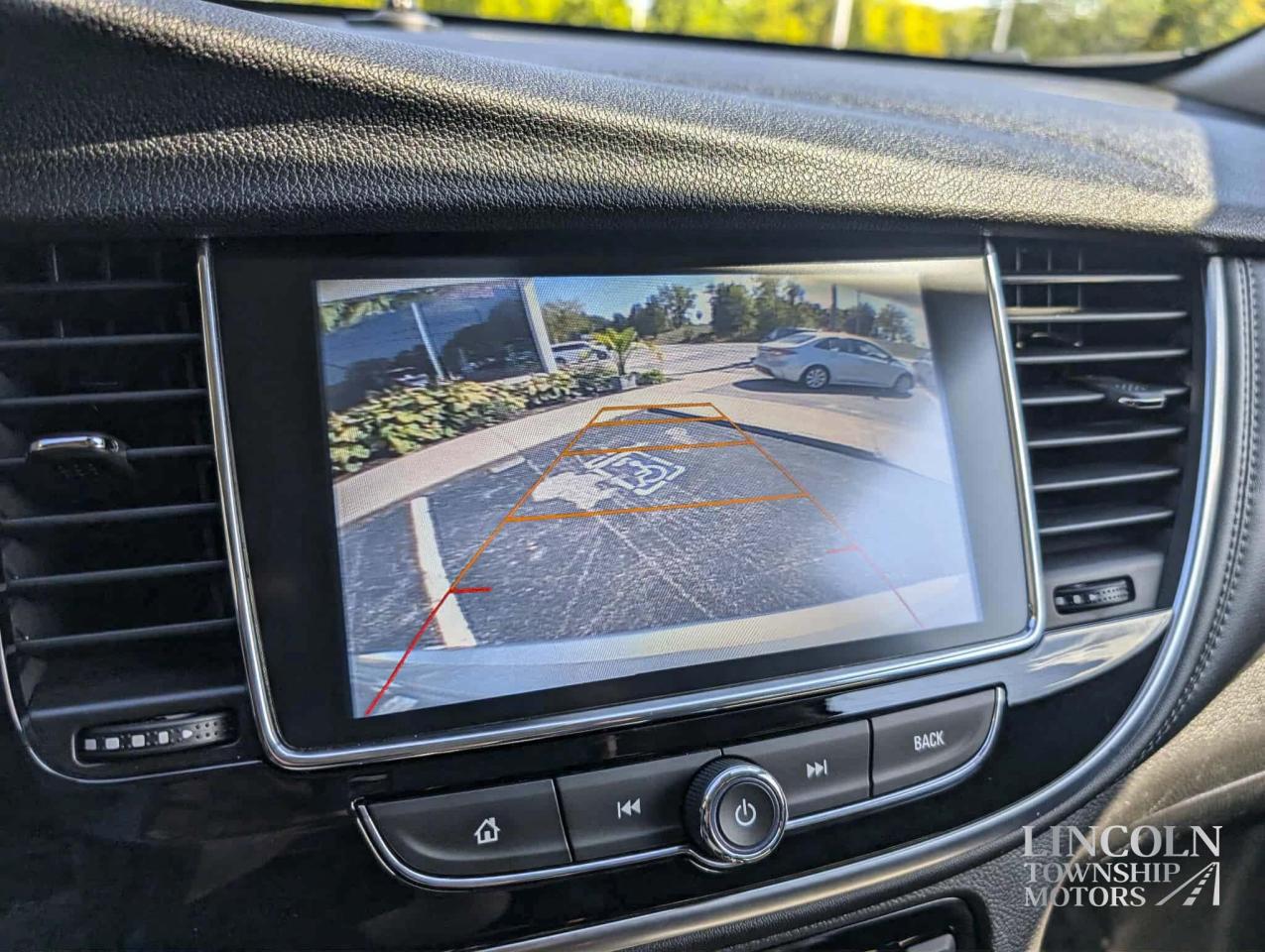 2017 Buick Encore Essence- CLEAN CARFAX, HEATED SEATS, RMT START! Photo