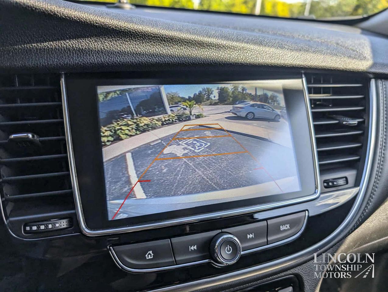 2017 Buick Encore Essence- CLEAN CARFAX, HEATED SEATS, RMT START! Photo