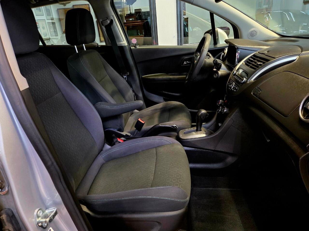 2015 Chevrolet Trax FWD 4dr LS Very Low KMs/One Owner/Clean CarFax Photo