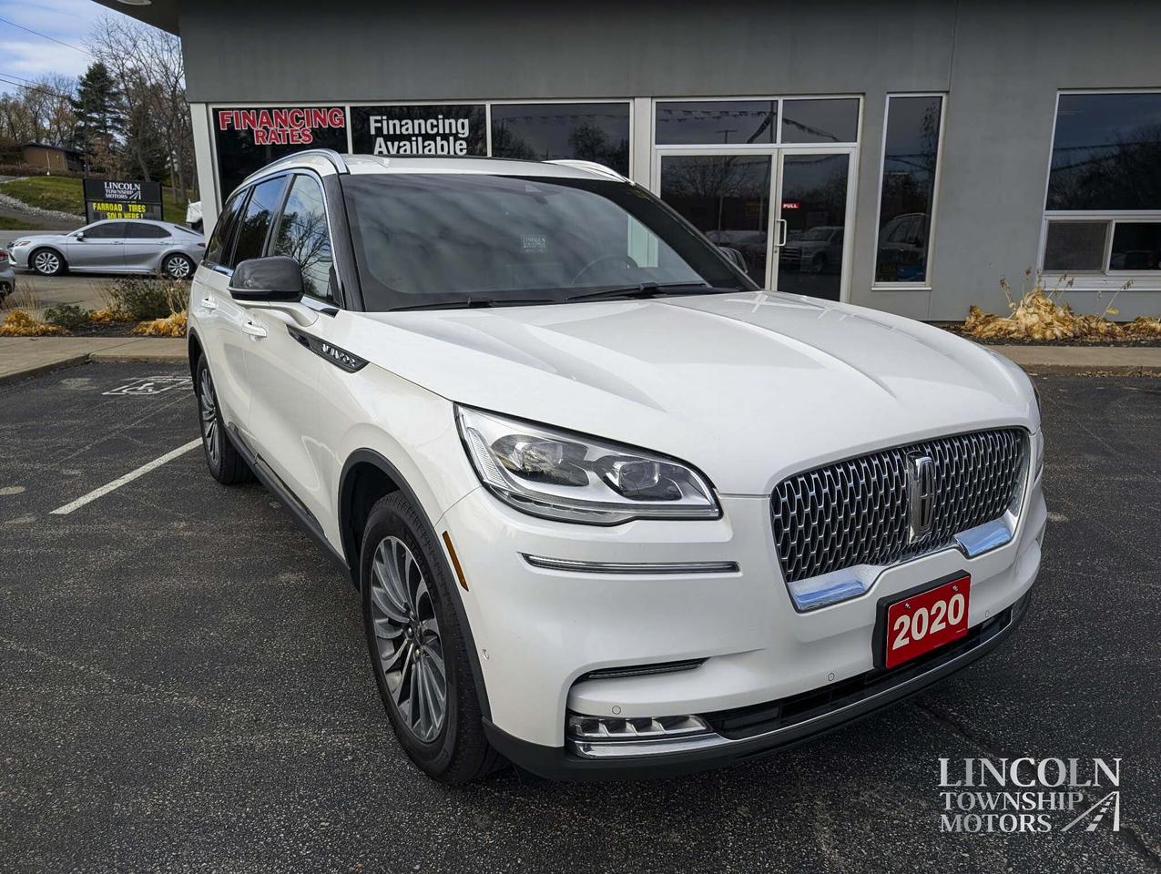 2020 Lincoln Aviator Reserve - CLEAN CARFAX, NAV, AWD, 7 SEATER, LOADED Photo