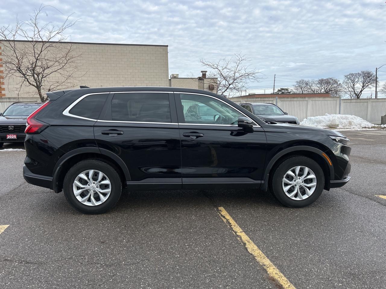 2025 Honda CR-V LX AWD  Heated Seats  Rear Camera CarPlay Photo