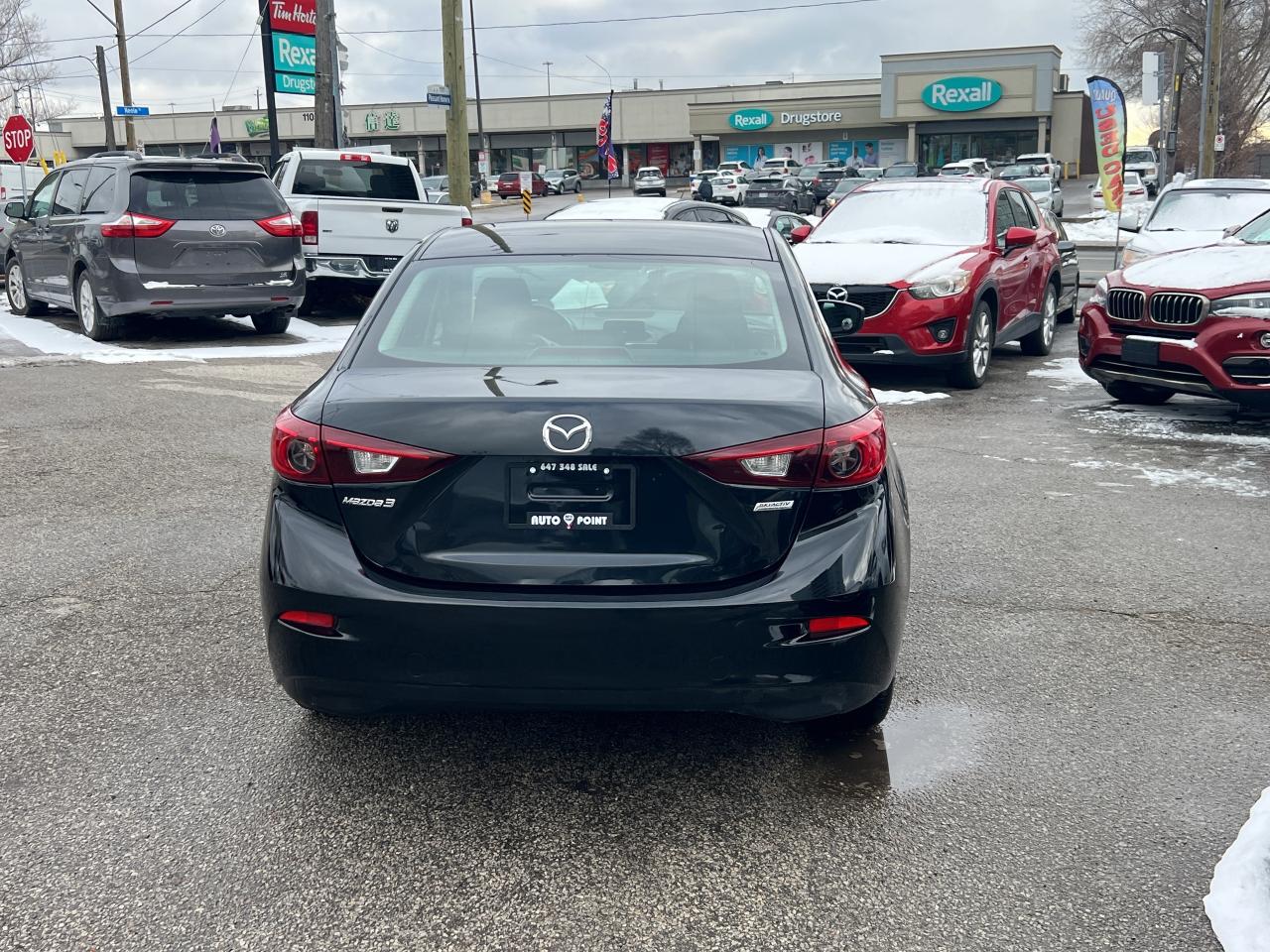 2015 Mazda MAZDA3 4dr Sdn Gx Photo2