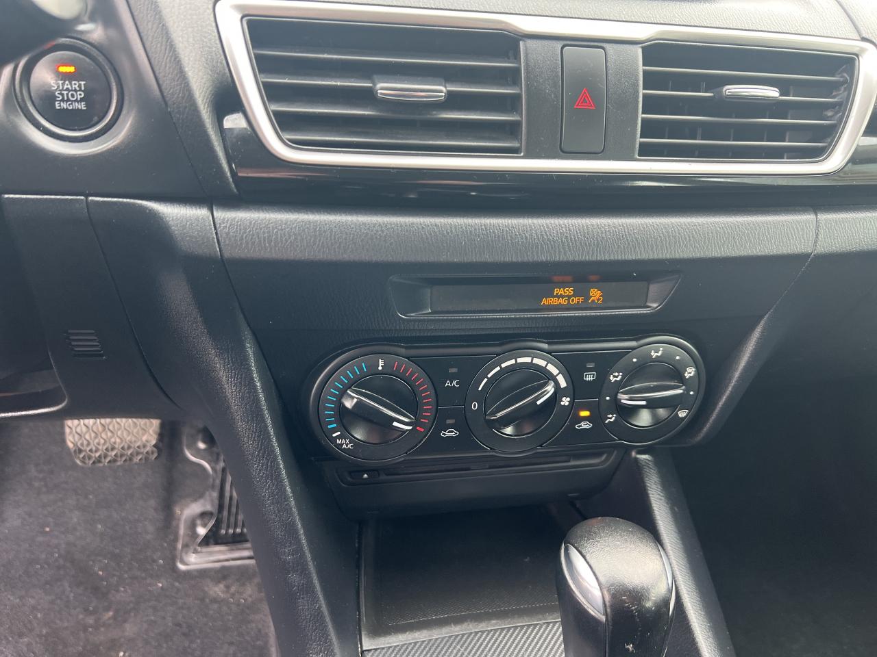 2015 Mazda MAZDA3 4dr Sdn Gx Photo