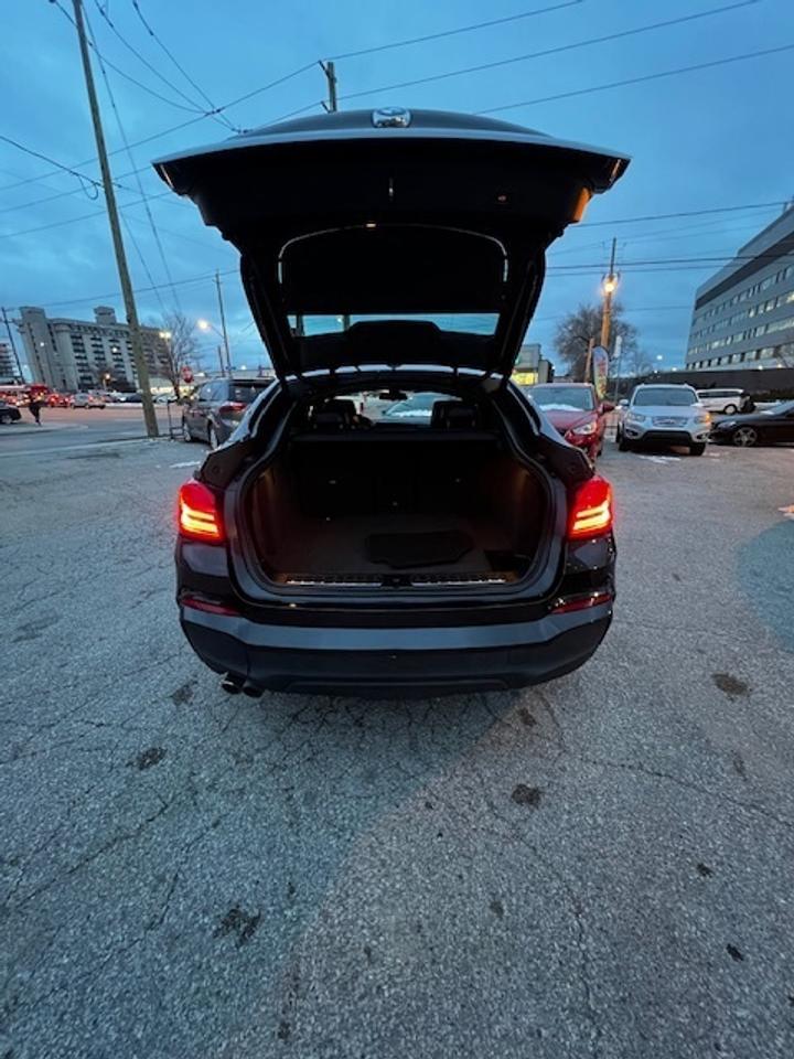 2018 BMW X4 xDrive28i Sports Activity Coupe Photo