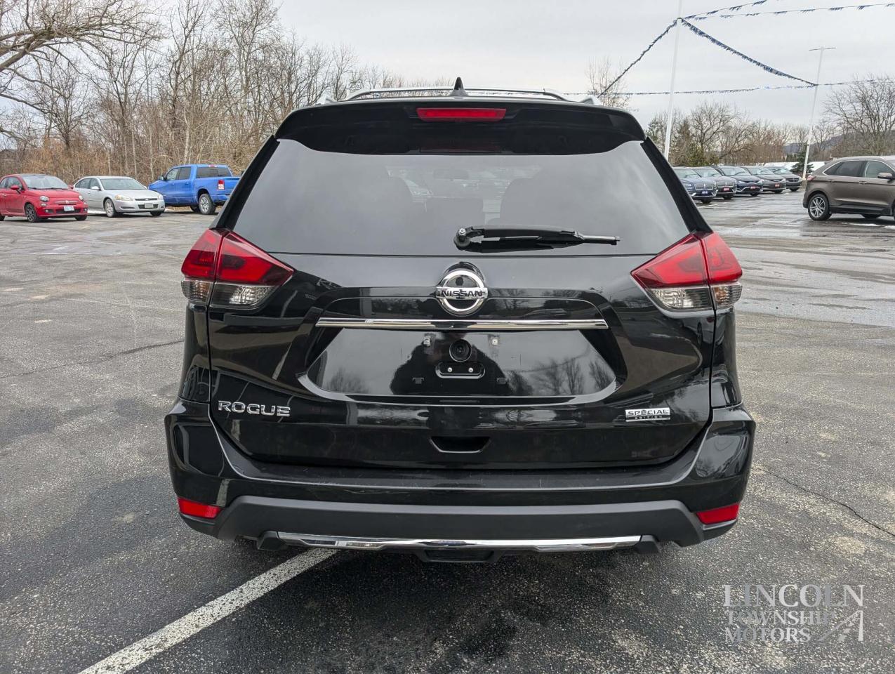 2019 Nissan Rogue S Photo