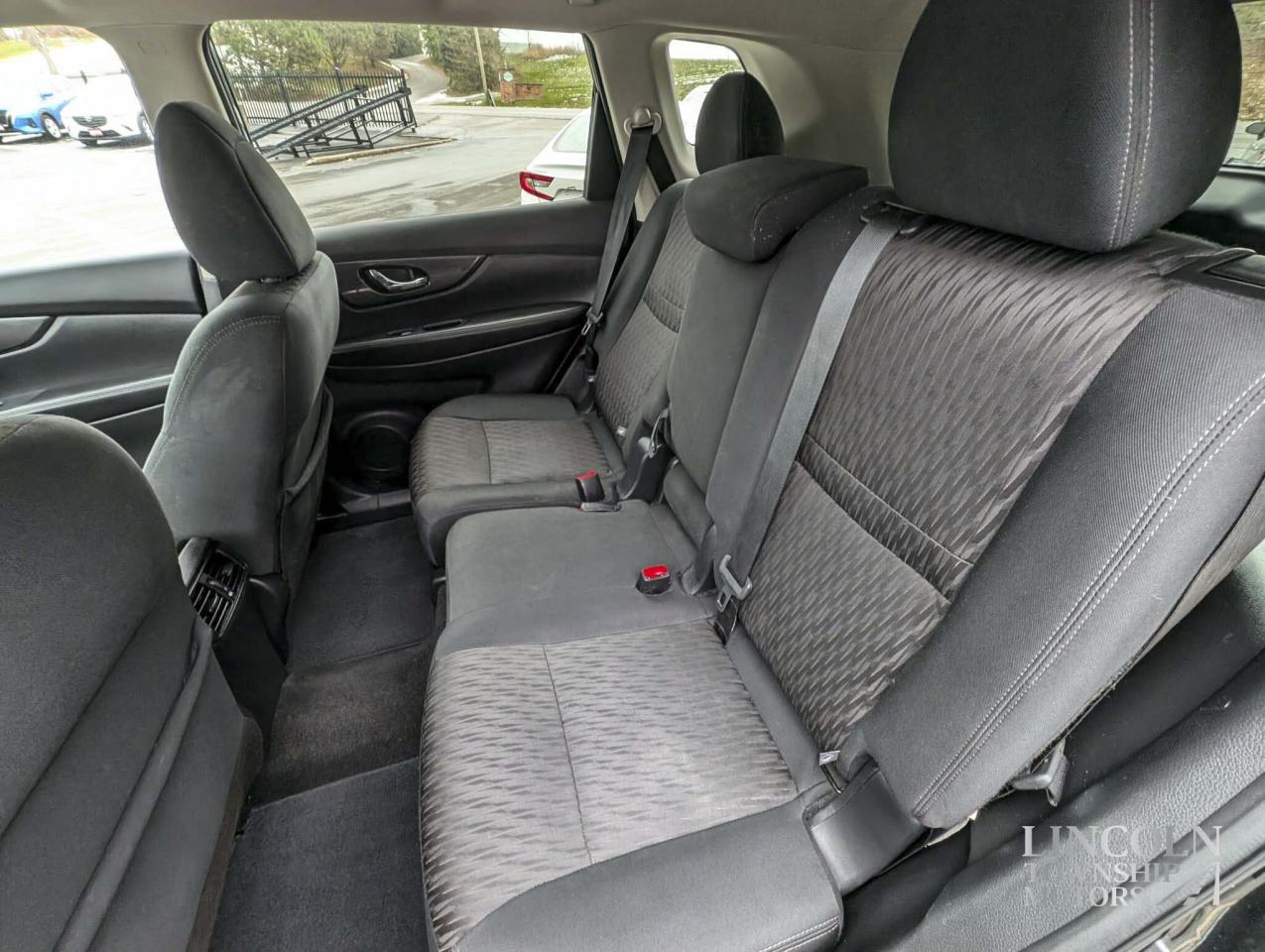 2019 Nissan Rogue S Photo