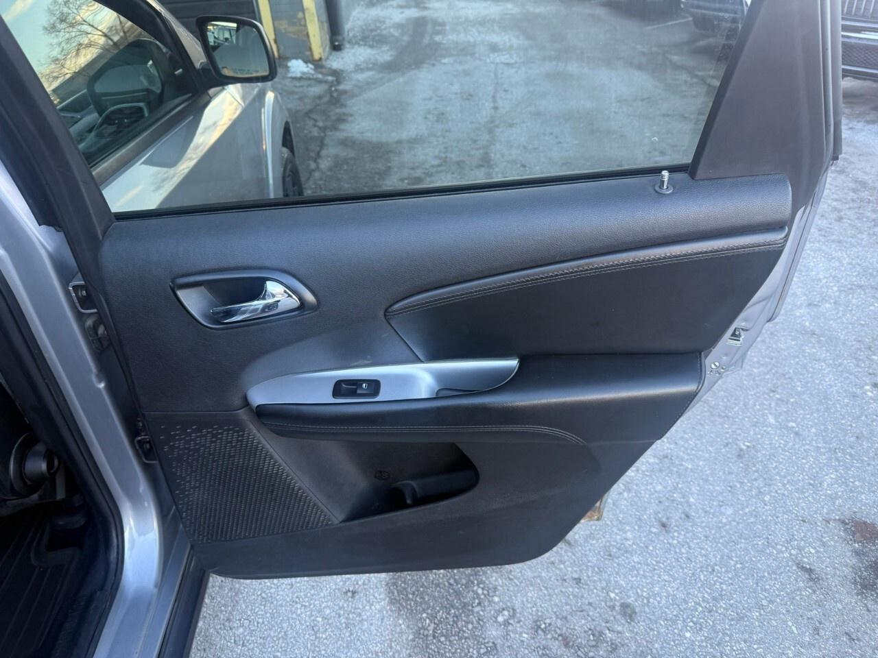 2016 Dodge Journey FWD 4dr SXT 2016 Dodge Journey SXT 7 passenger sea Photo