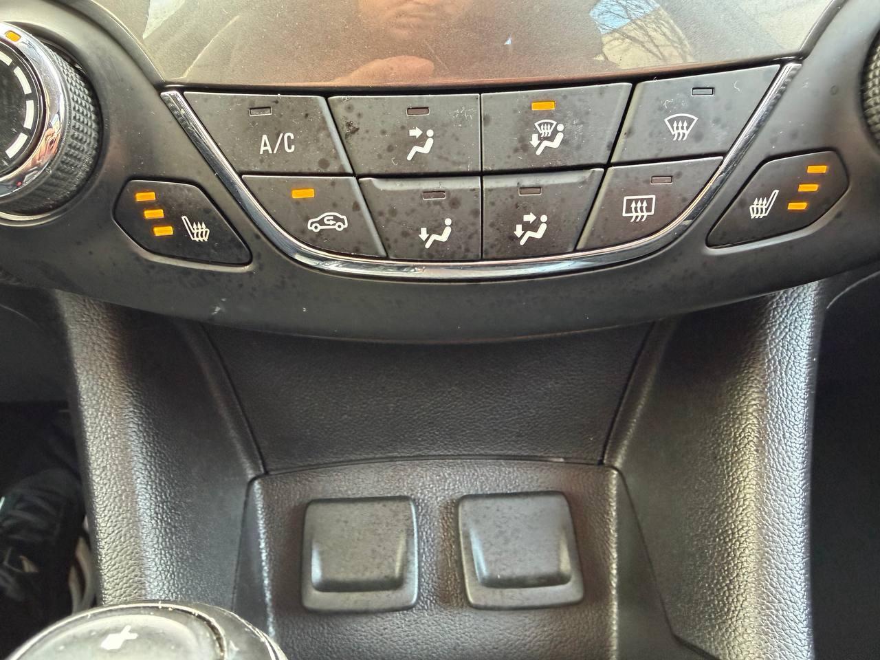 2017 Chevrolet Cruze 4dr Sdn 1.4L LT w/1SD Photo