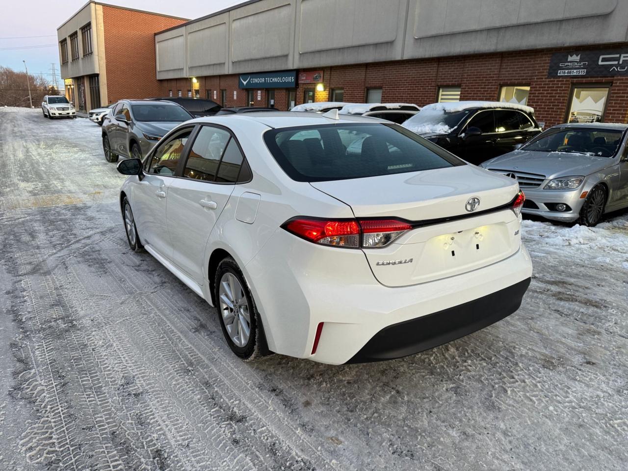 2024 Toyota Corolla LE CVT, UPGRADE PACKAGE, SUNROOF, ALLOY WHEELS Photo