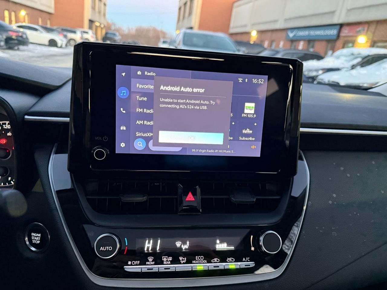 2024 Toyota Corolla LE CVT, UPGRADE PACKAGE, SUNROOF, ALLOY WHEELS Photo