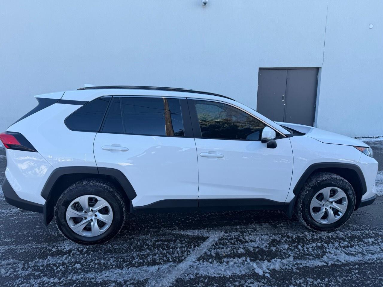 2021 Toyota RAV4 LE AWD 2021 Toyota RAV4 LE all-wheel-drive Photo