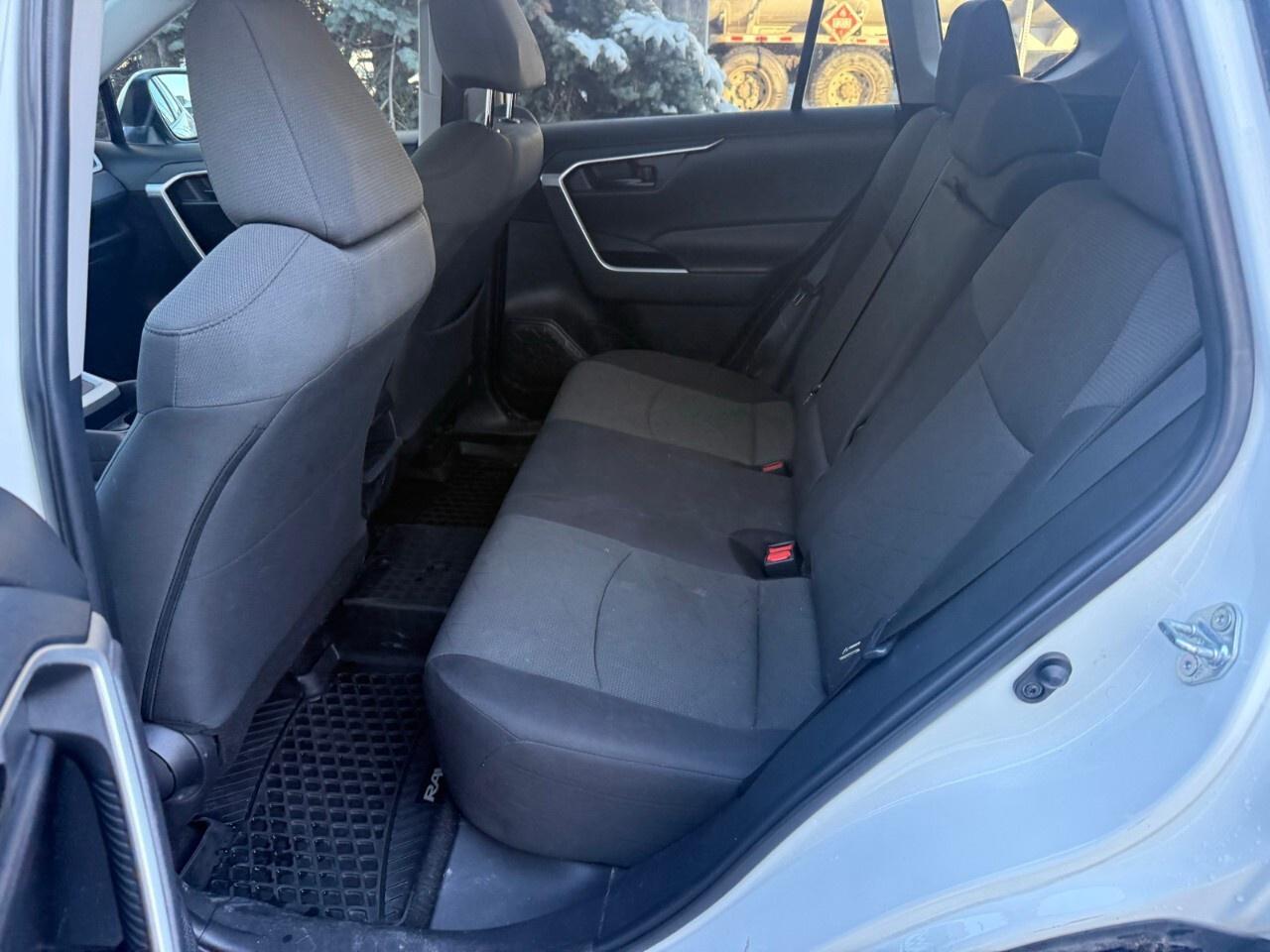 2021 Toyota RAV4 LE AWD 2021 Toyota RAV4 LE all-wheel-drive Photo